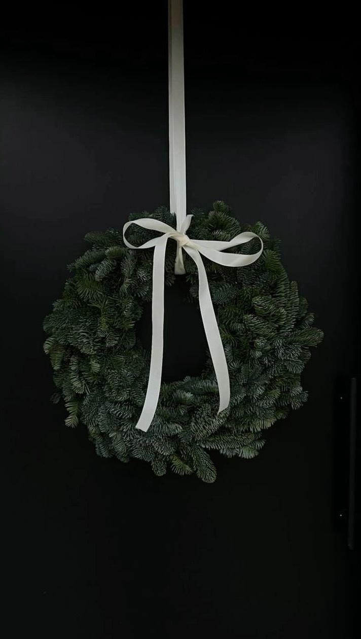 En Felinas la Navidad ya brilla… pero lo mejor todavía está por llegar🎄🤎

Papá Noel se ha adelantado y hemos metido en nuestro calcetín mágico todos estos regalos… 

Atentas, porque SPOILER: os va a encantar! 🤭