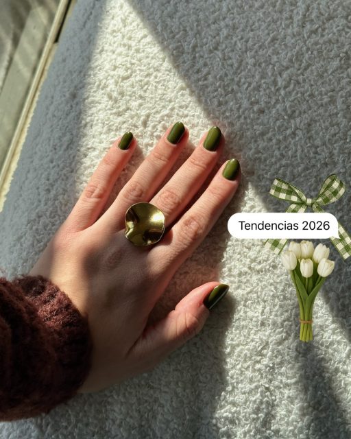 Os traemos las que van a ser las uñas que vais a querer llevar si o si este 2026 🍵💿🌟💅🏼🌼
Tendencias que lo van a petar y que ya estamos poniendo en marcha en vosotras!!
Desliza y elige tu próxima manicura 😉