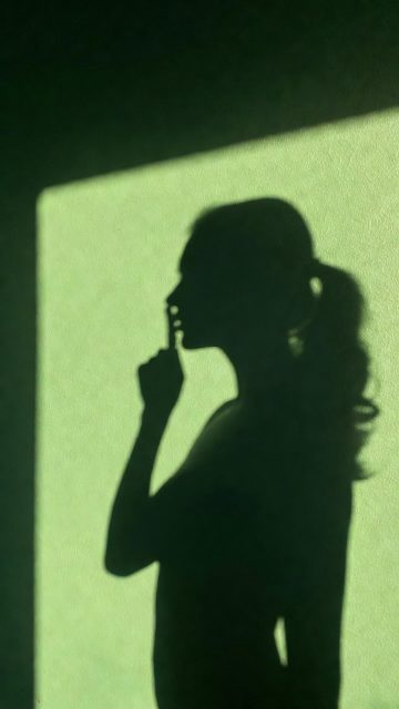 Hoy en charla entre Felinas: Desmintiendo mitos 🤫
Al menos sabemos que no es un mito lo de que aquí trabajamos priorizando tu bienestar y cuidado real de tus uñas.
De aquí sales sabiendo lo que es cuidar de verdad de ti!!
¿Algún mito más que queráis que resolvamos?🔍
.
.
.
#felinas #manicura #cuidadoreal #desmintiendomitos #alicantemanicura